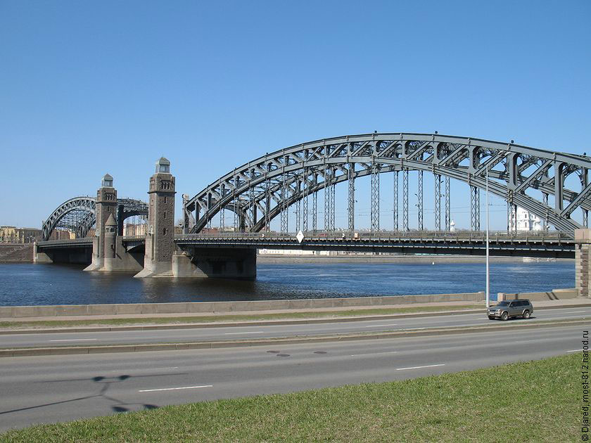 Река Нева, мост Петра Великого, Малоохтинский проспект