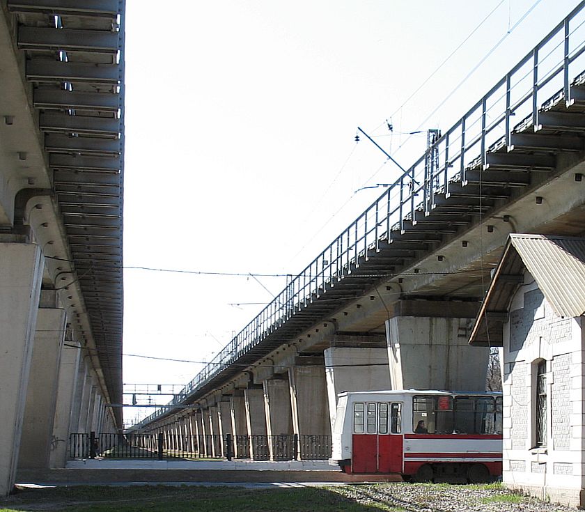 железобетонная монопролётная эстакада Финляндского моста