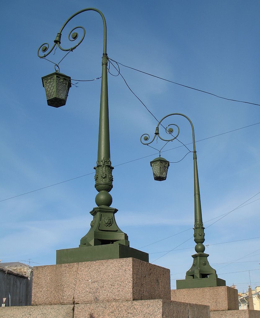 Краснофлотский мост, фонари Краснофлотского моста, два фонаря