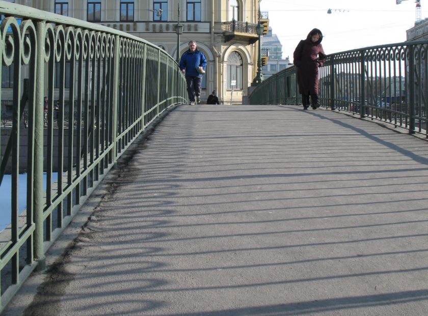 Краснофлотский мост, пешеходный мост через Мойку